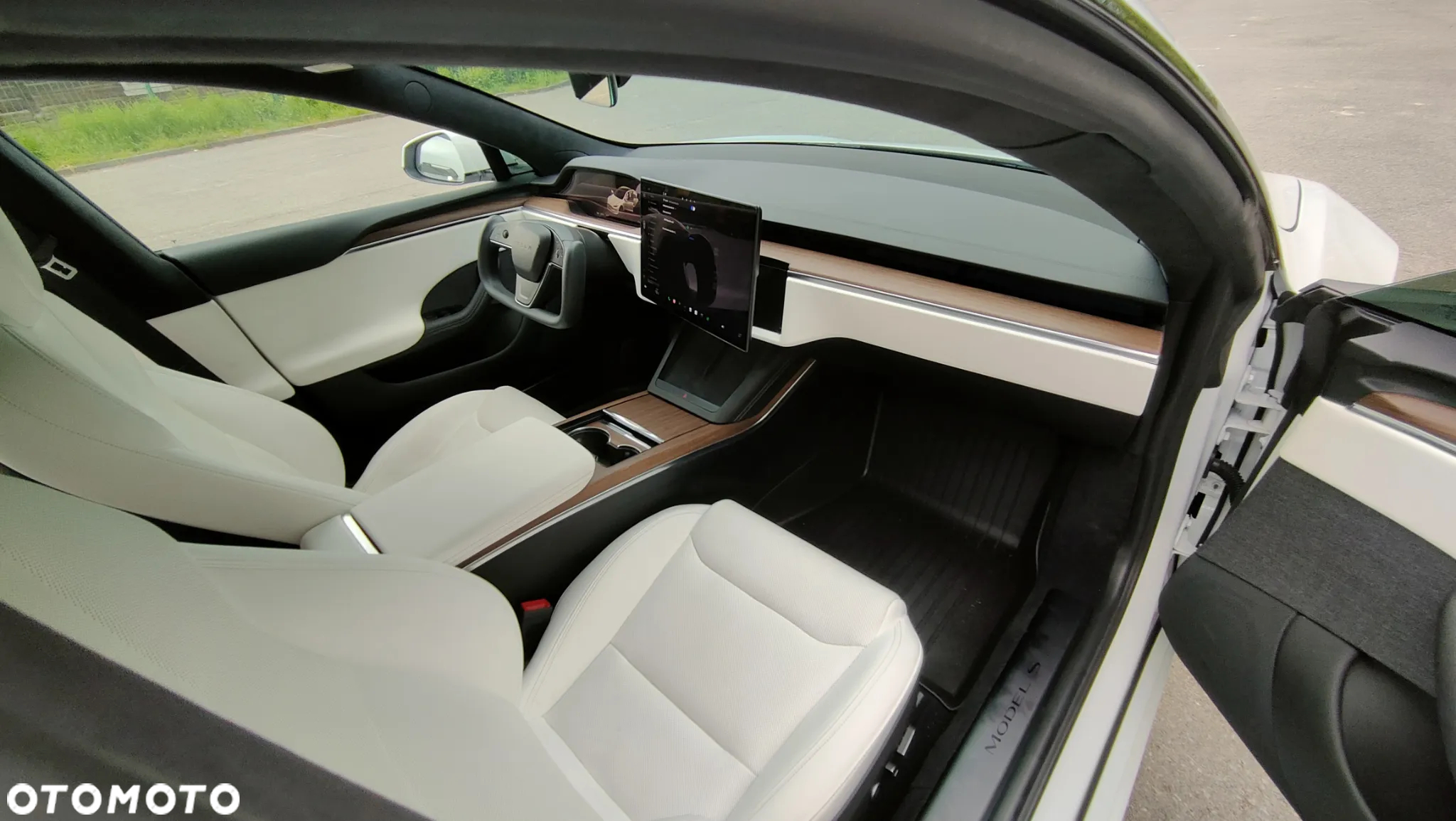Tesla Model S Long Range - 17