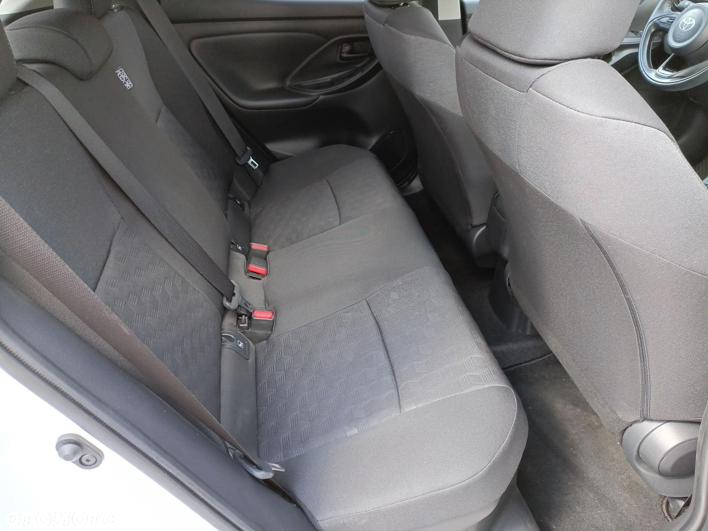 Toyota Yaris Hybrid 1.5 Style - 17