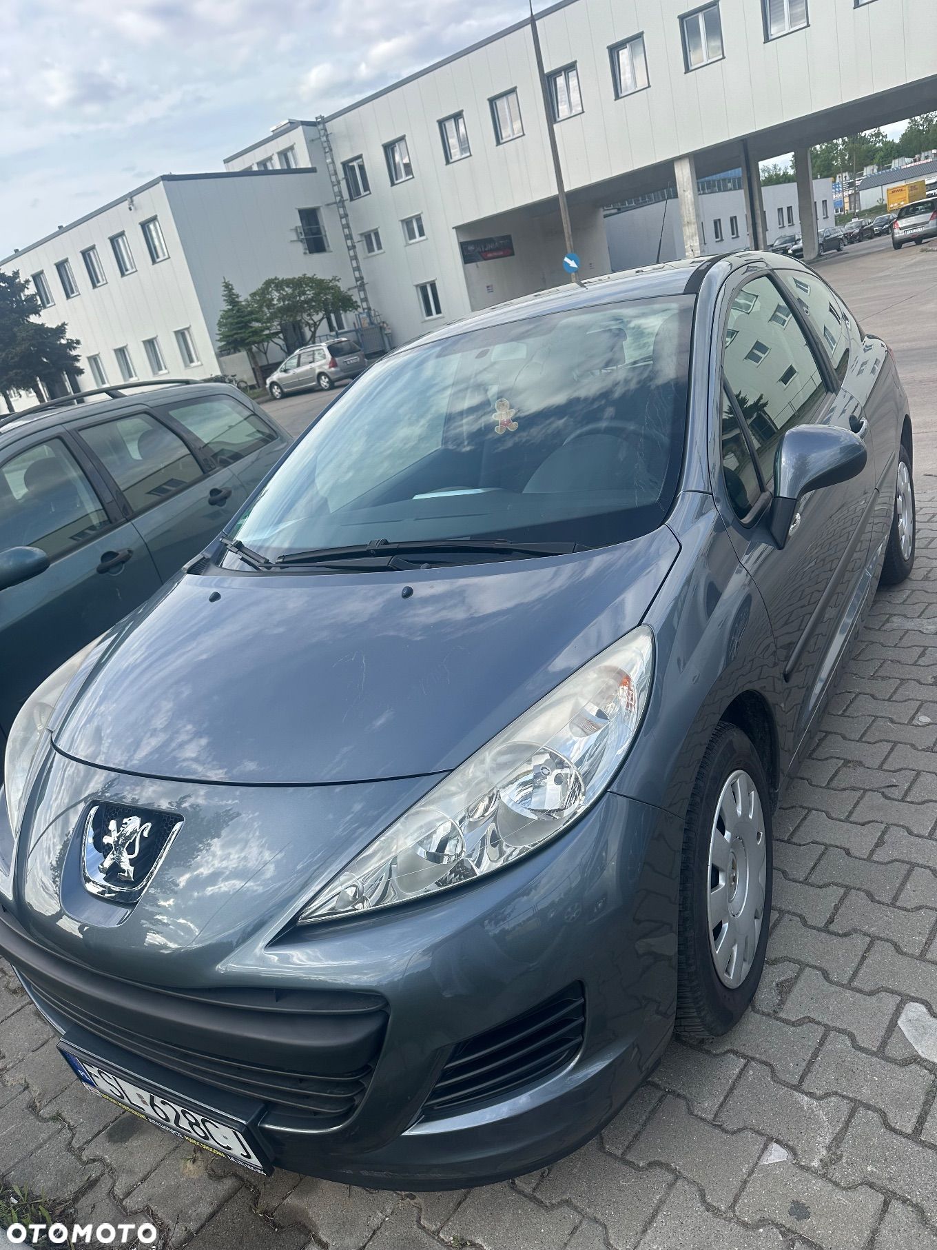 Peugeot 207 - 1