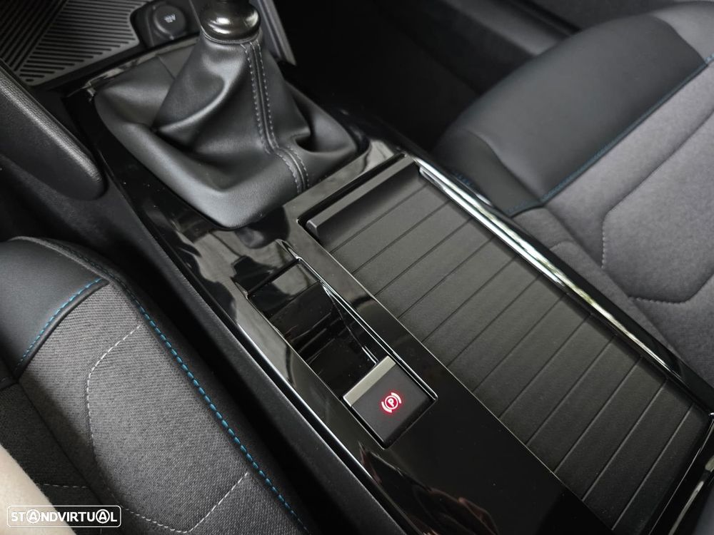 Citroën C4 1.2 PureTech Plus - 19