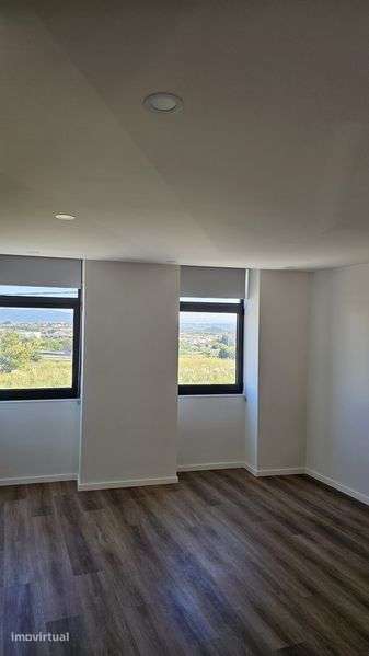 Apartamento T2 arrendamento - Grande imagem: 3/12