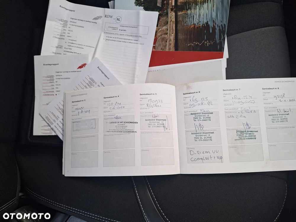 Volvo V40 D2 Momentum - 23