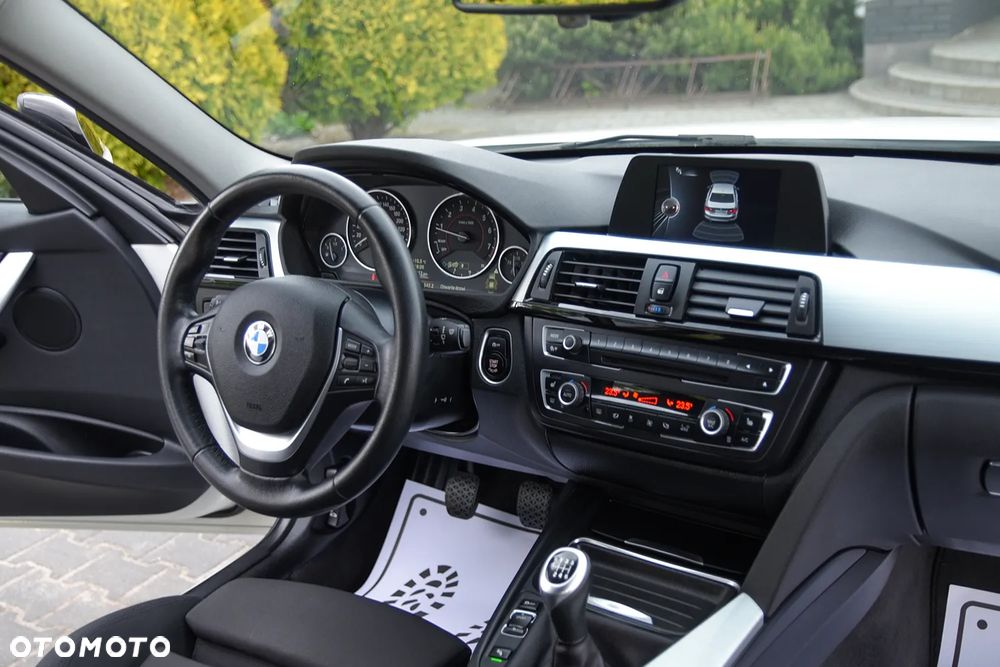 BMW Seria 3 316i - 34