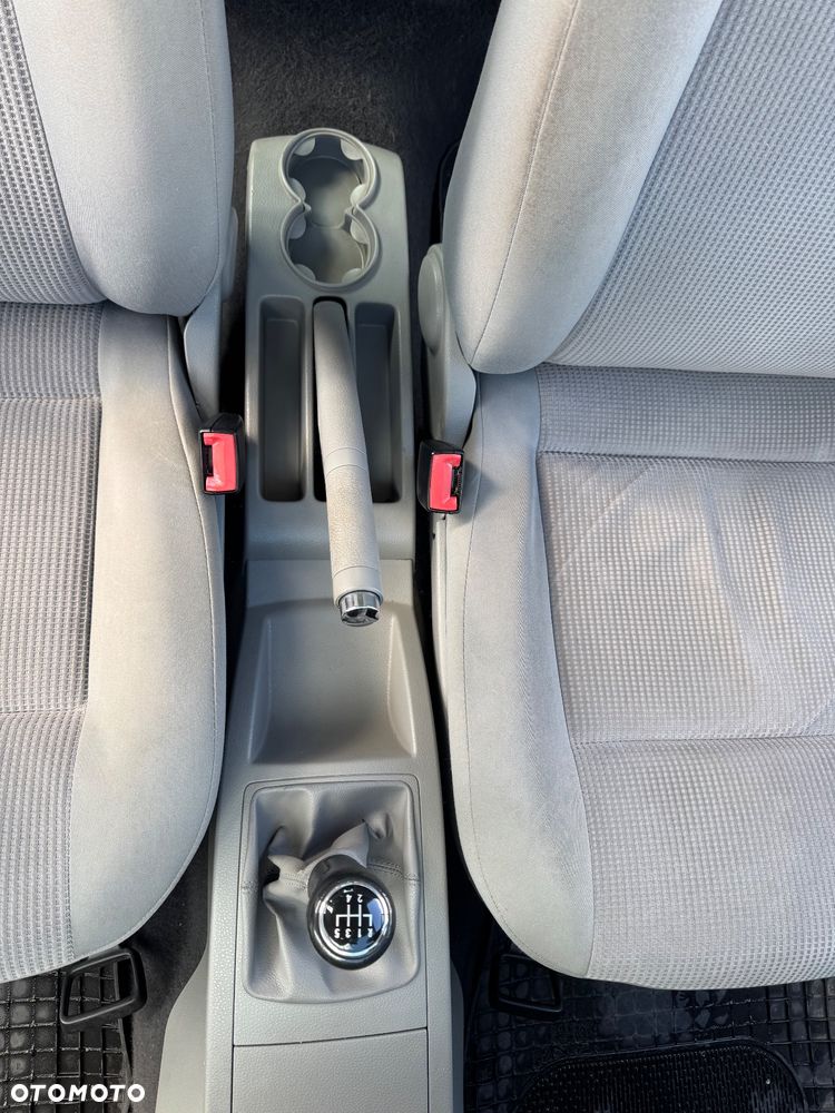 Volkswagen Polo 1.4 16V Comfortline - 20