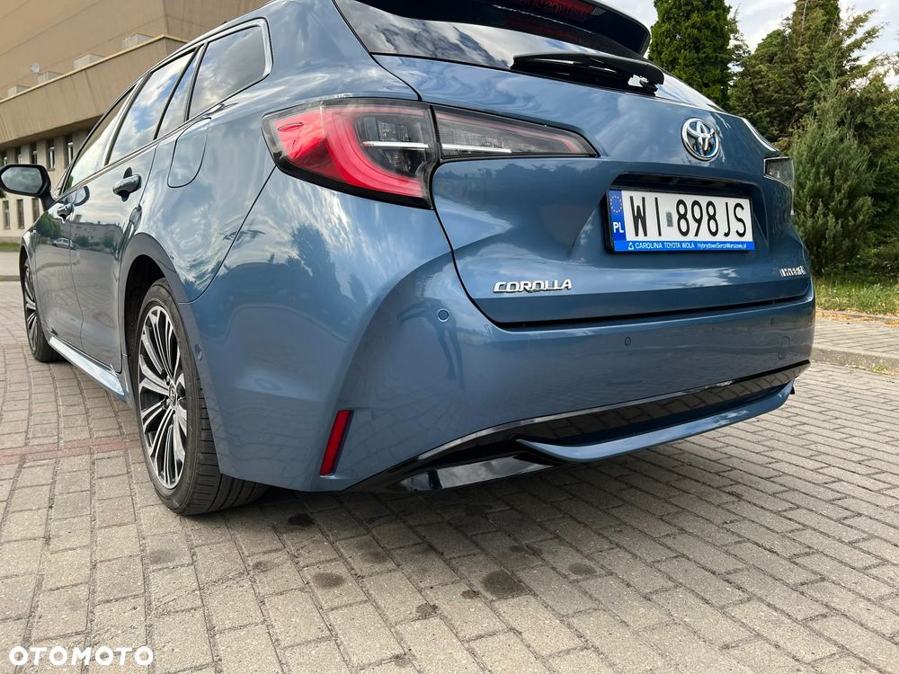 Toyota Corolla 2.0 Hybrid Executive - 12