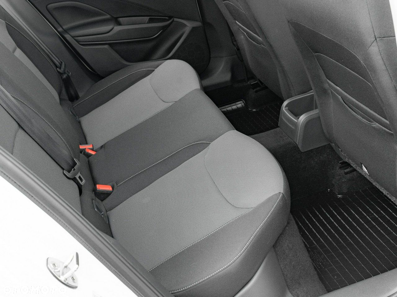 Skoda Fabia 1.0 Ambition - 26