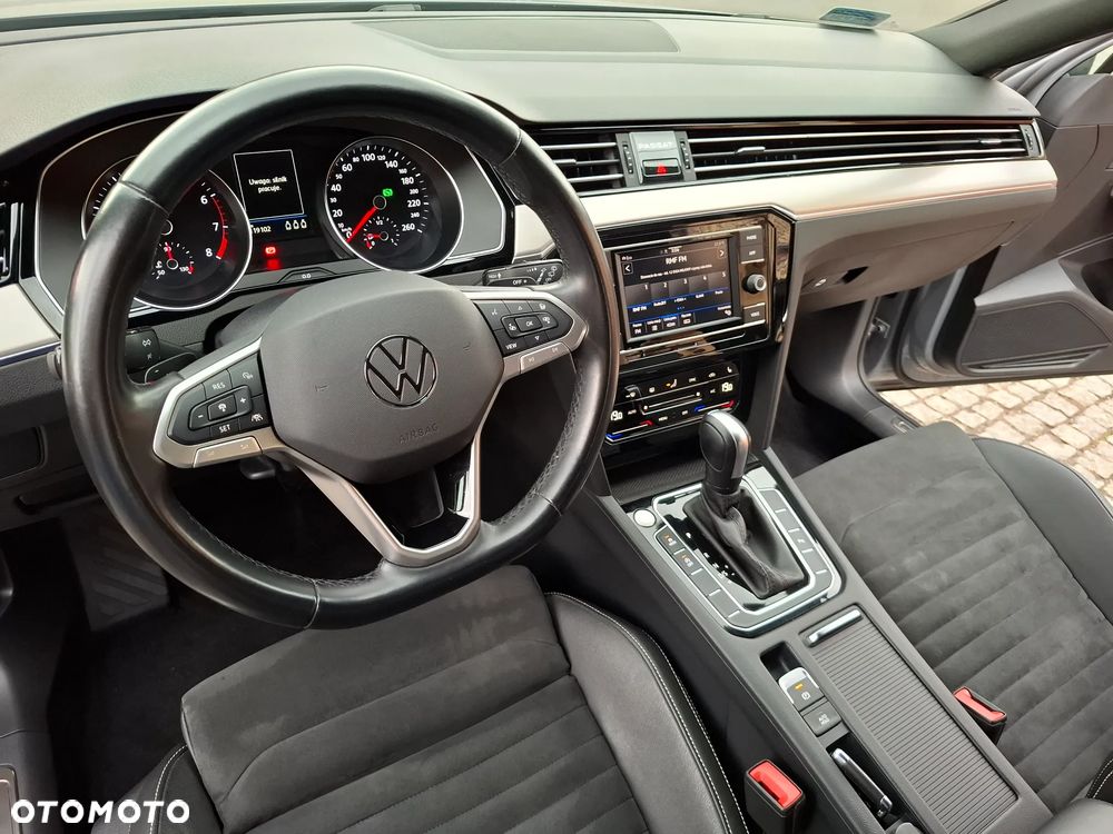 Volkswagen Passat Variant 1.5 TSI EVO Elegance DSG - 18