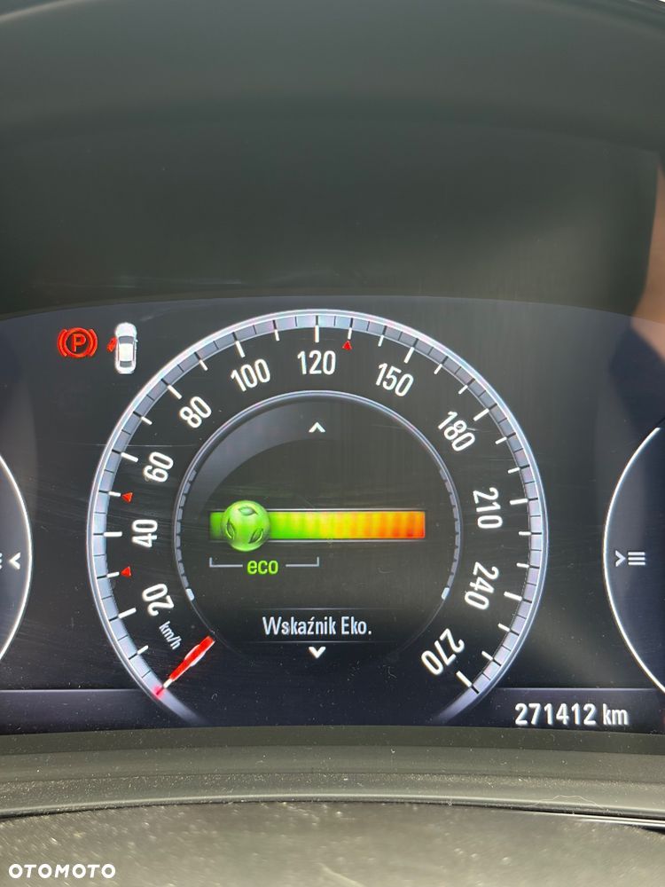 Opel Insignia - 32