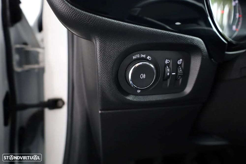 Opel Corsa 1.2 Business - 34