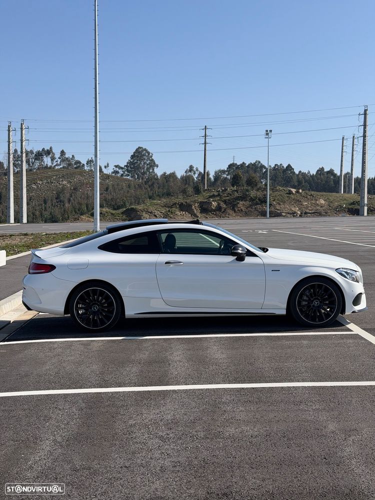 Mercedes-Benz C 250 2016 photo 3