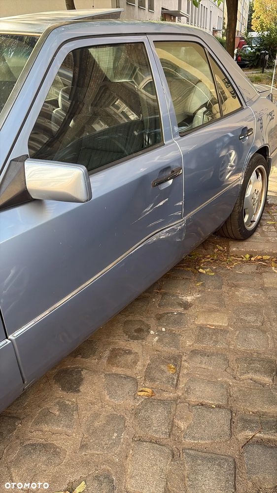 Mercedes-Benz W124 (1984-1993) - 11