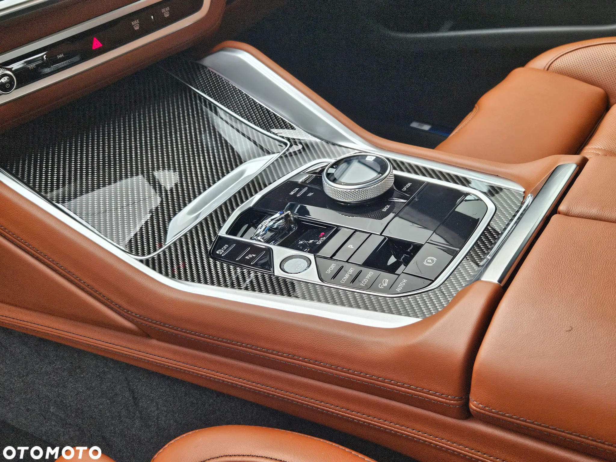 BMW X6 M50i - 14