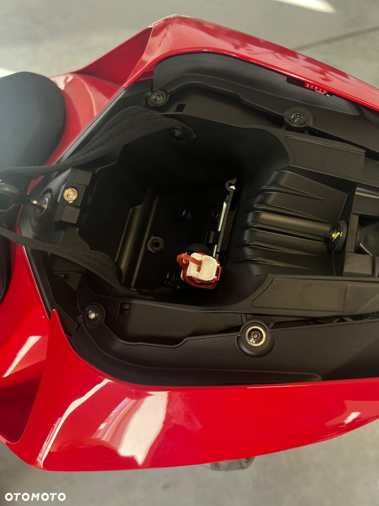 Ducati Panigale V2 - 38