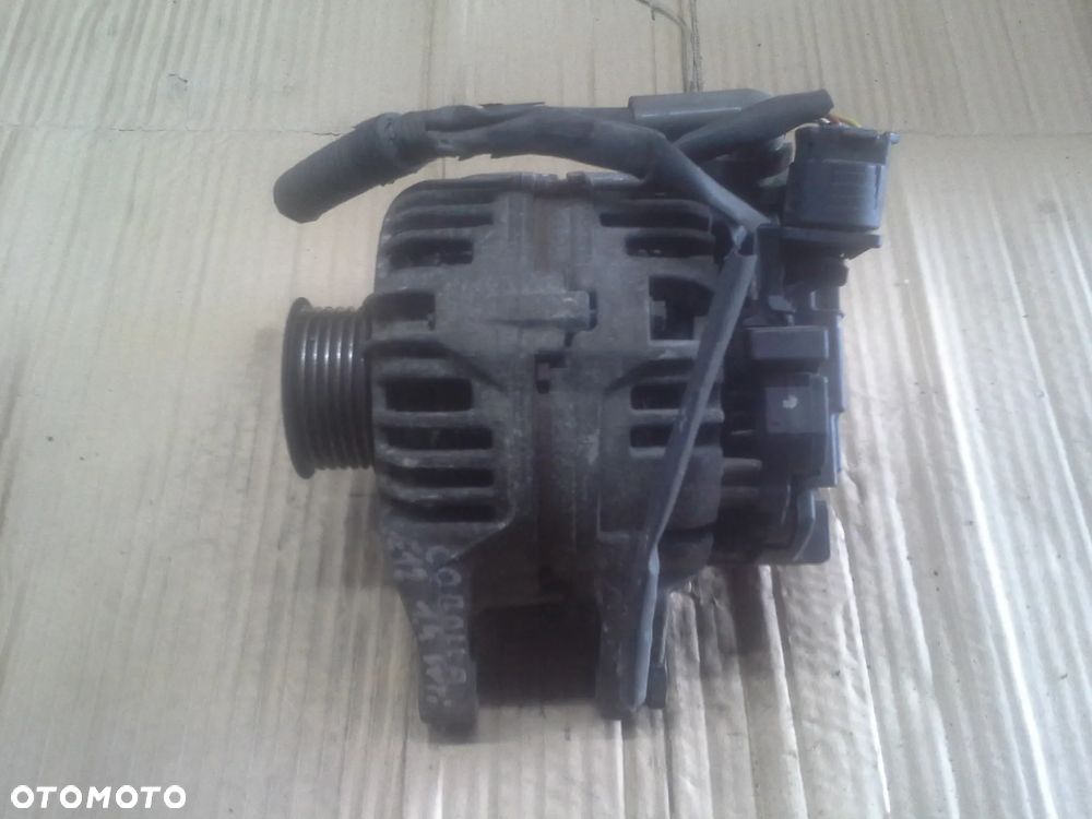Alternator Toyota Corolla E12 1.4 VVT-i 0124315024 Bosch - 1