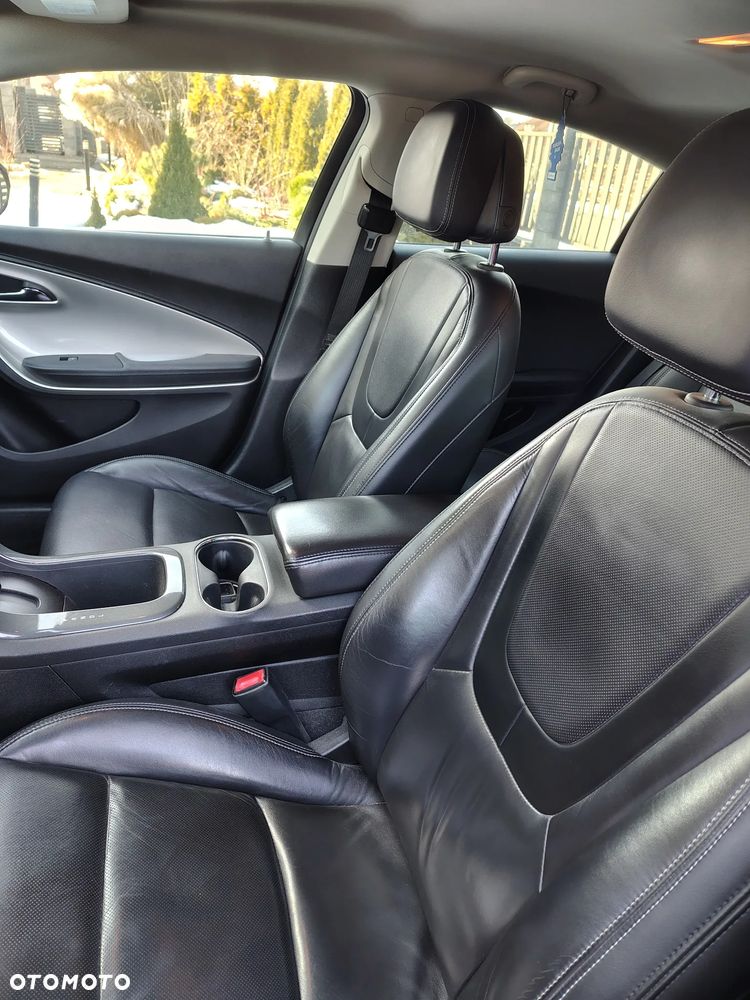 Opel Ampera - 10