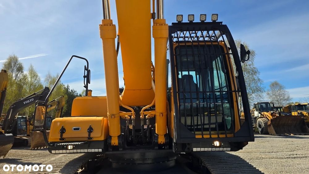 Hyundai Hx380 - 4