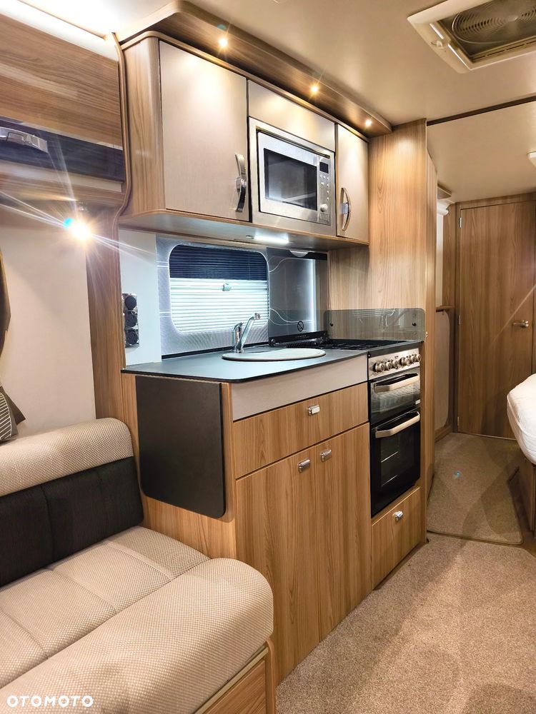 SWIFT Conqueror 570 - 18