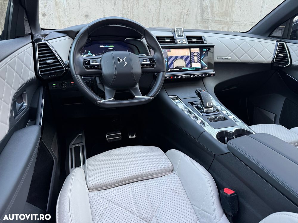 DS Automobiles DS 7 Crossback 4x4 300 RIVOLI - 32
