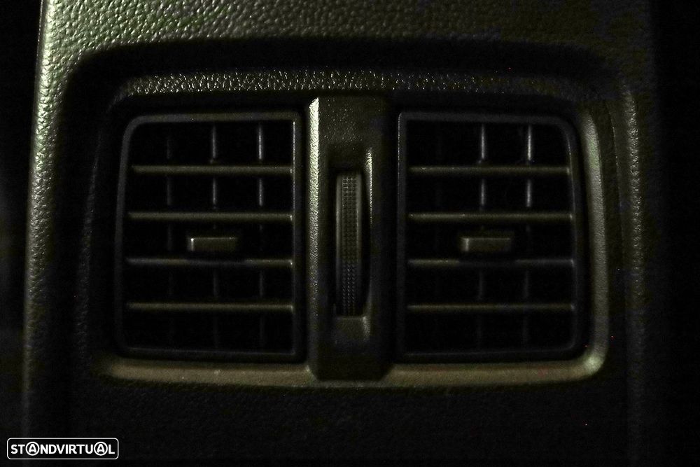 Renault Captur 1.0 TCe Techno Bi-Fuel - 24