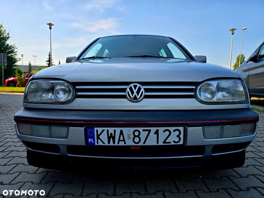Volkswagen Golf - 23