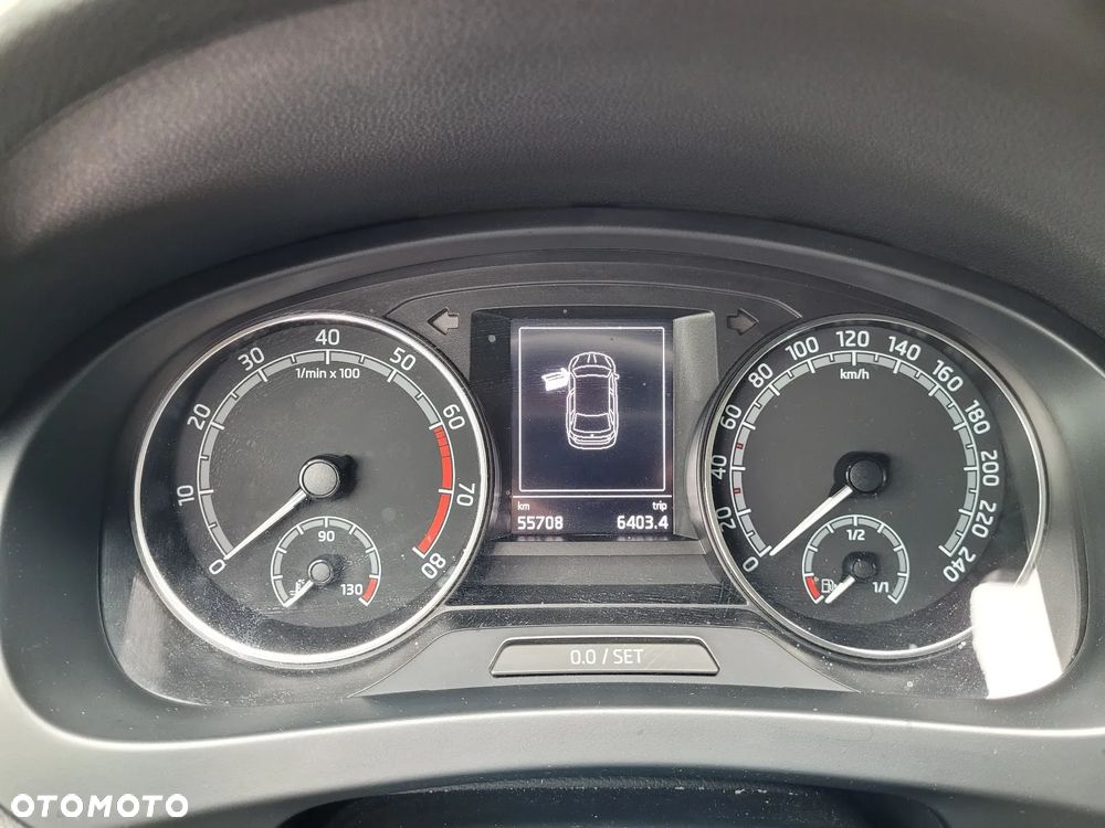 Skoda RAPID 1.0 TSI Style - 9