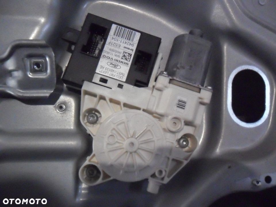 FORD FOCUS MK2 LIFT KOMBI 07-11 2009r PODNOŚNIK SZYB PRAWY PRZÓD - 3