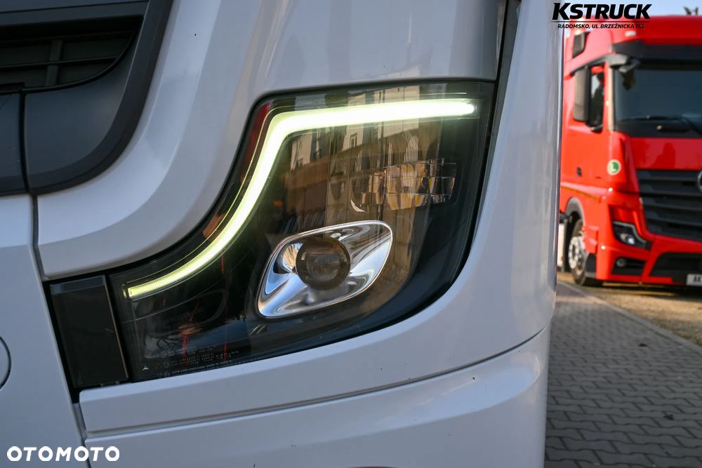 Mercedes-Benz Actros L - 11