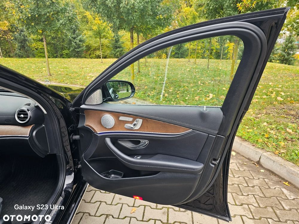 Mercedes-Benz Klasa E 220 d Business Edition 9G-TRONIC - 28