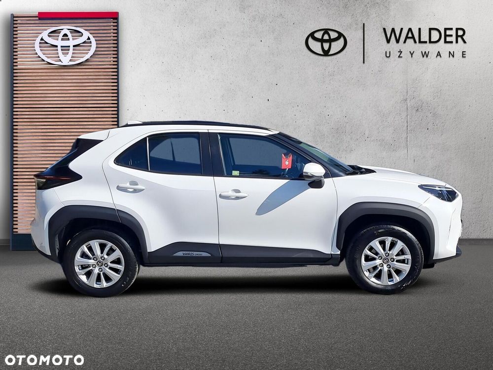 Toyota Yaris Cross Hybrid 1.5 Comfort 4x4 - 7
