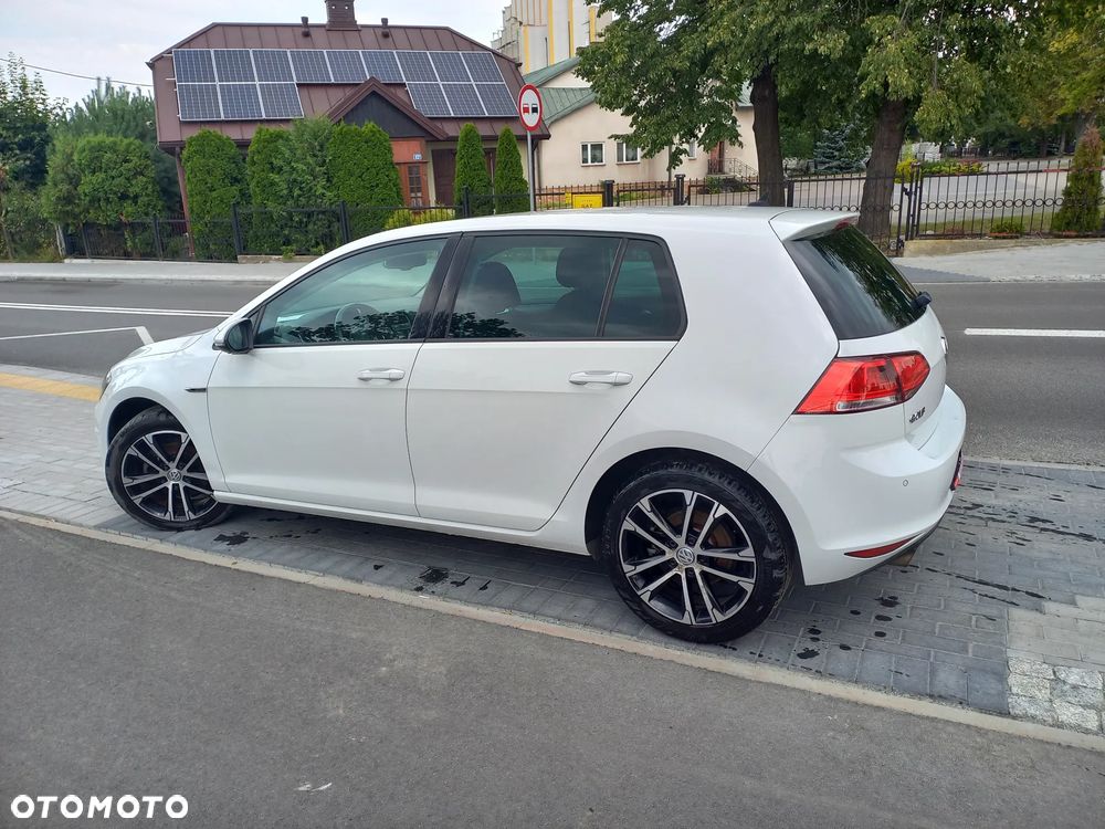 Volkswagen Golf 1.4 TSI BMT Comfortline - 4