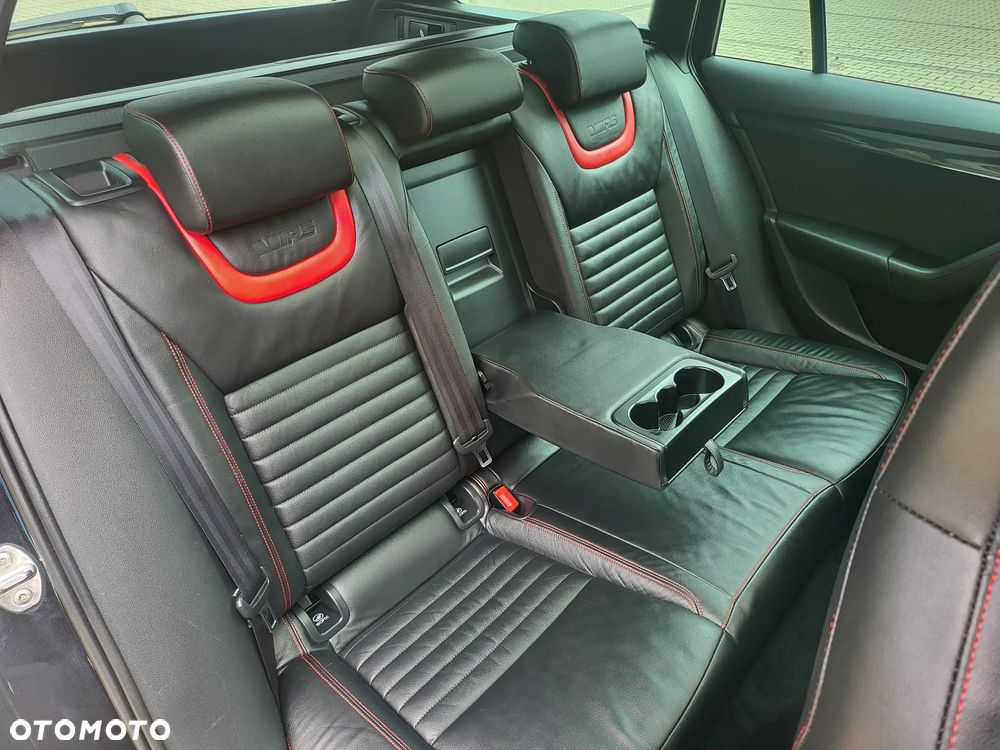 Skoda Octavia 2.0 TSI RS DSG - 18