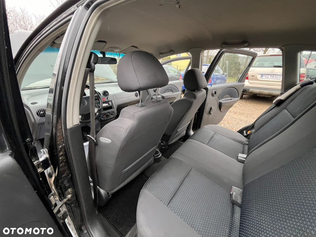 Chevrolet Aveo 1.2 SE / Plus - 9