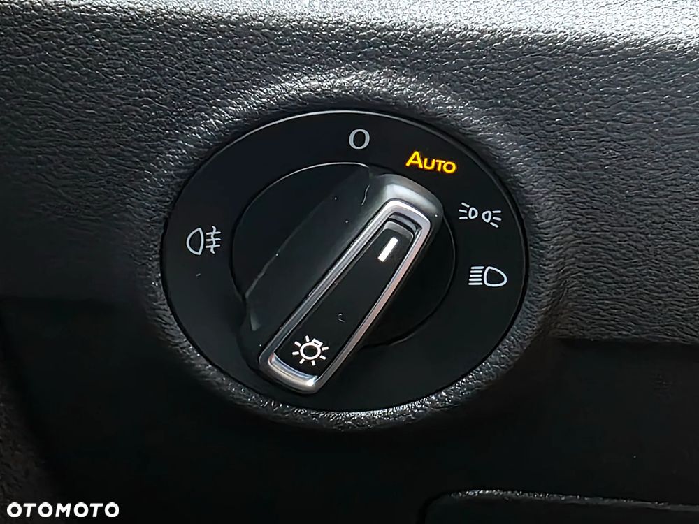 Volkswagen T-Roc 2.0 TDI SCR IQ.DRIVE - 25