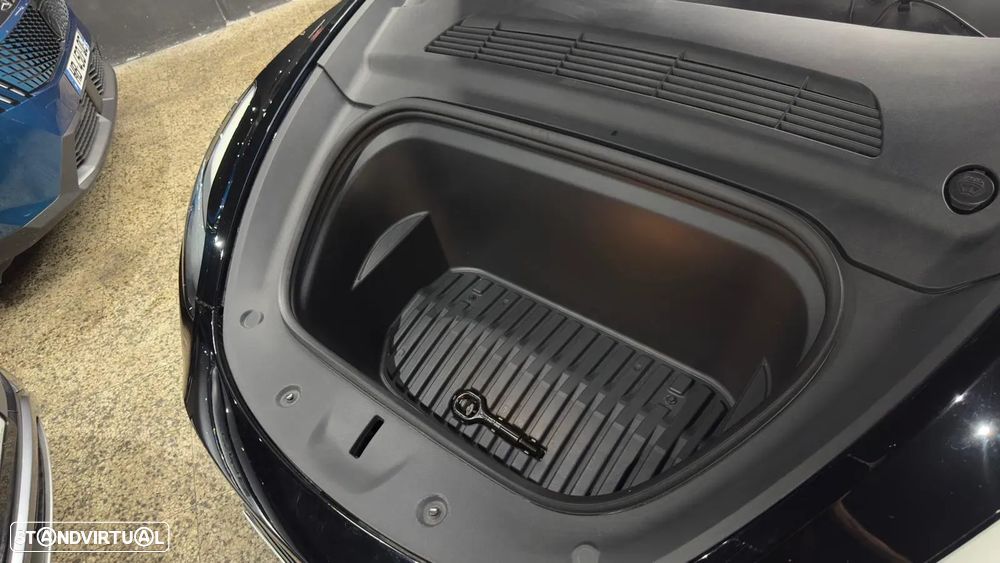 Tesla Model Y Long Range Tração Integral - 18