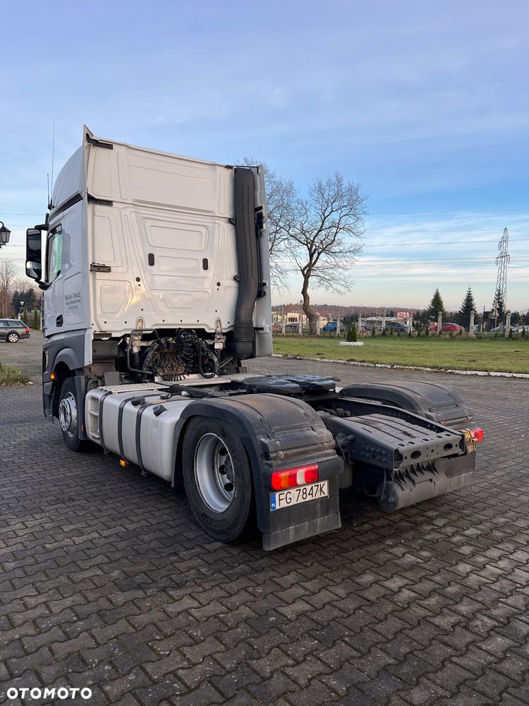 Mercedes-Benz ACTROS - 5