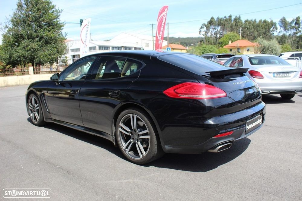 Porsche Panamera Platinum Edition - 4