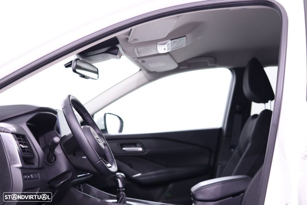 Nissan Qashqai 1.3 DIG-T N-Connecta - 27