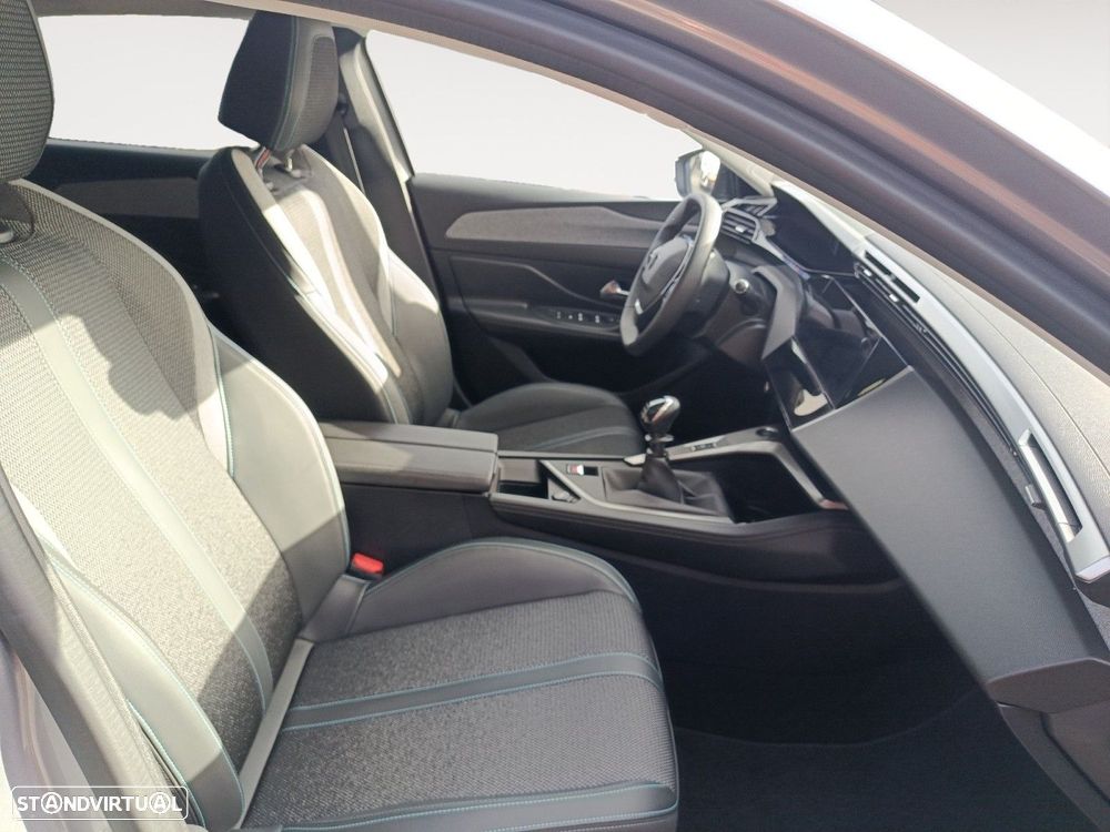 Peugeot 308 1.2 PureTech Allure - 15