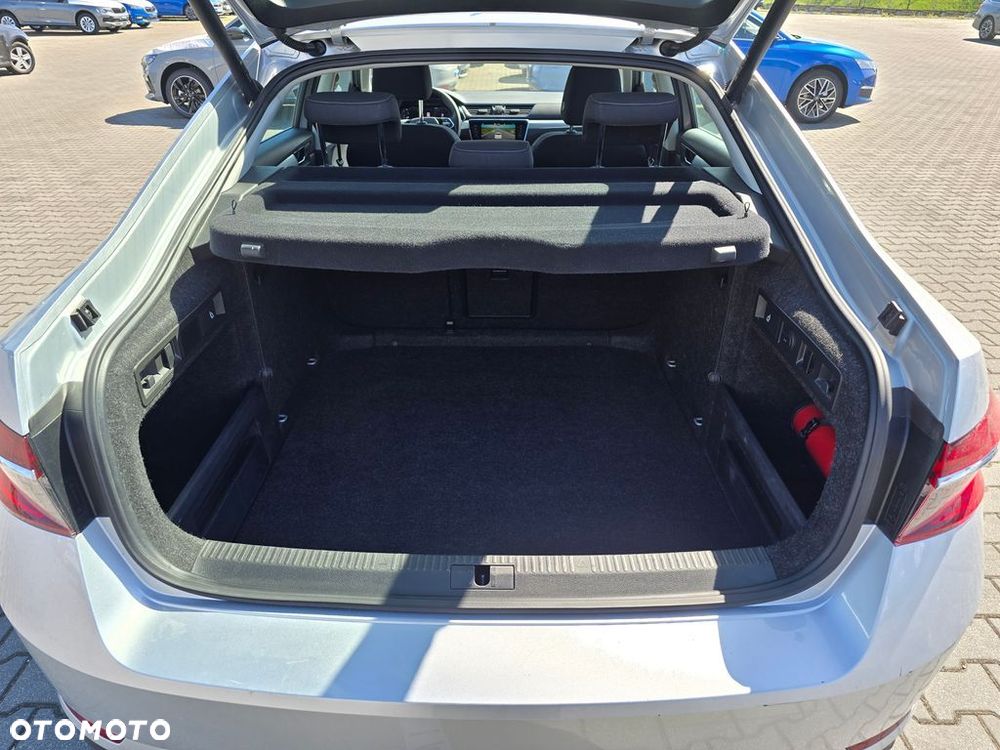 Skoda Superb 2.0 TDI SCR Ambition DSG - 10