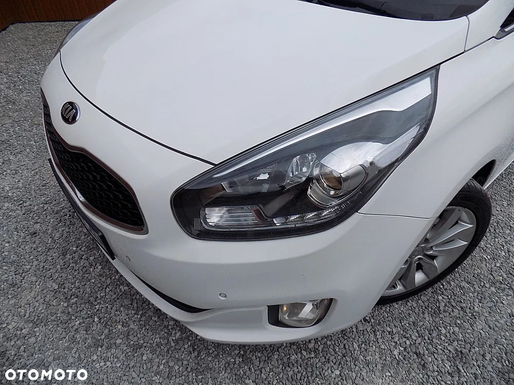 Kia Carens 1.7 CRDi M 7os - 23