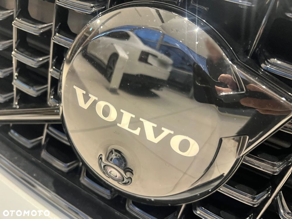 Volvo XC 40 B4 AWD Ultimate Dark - 31