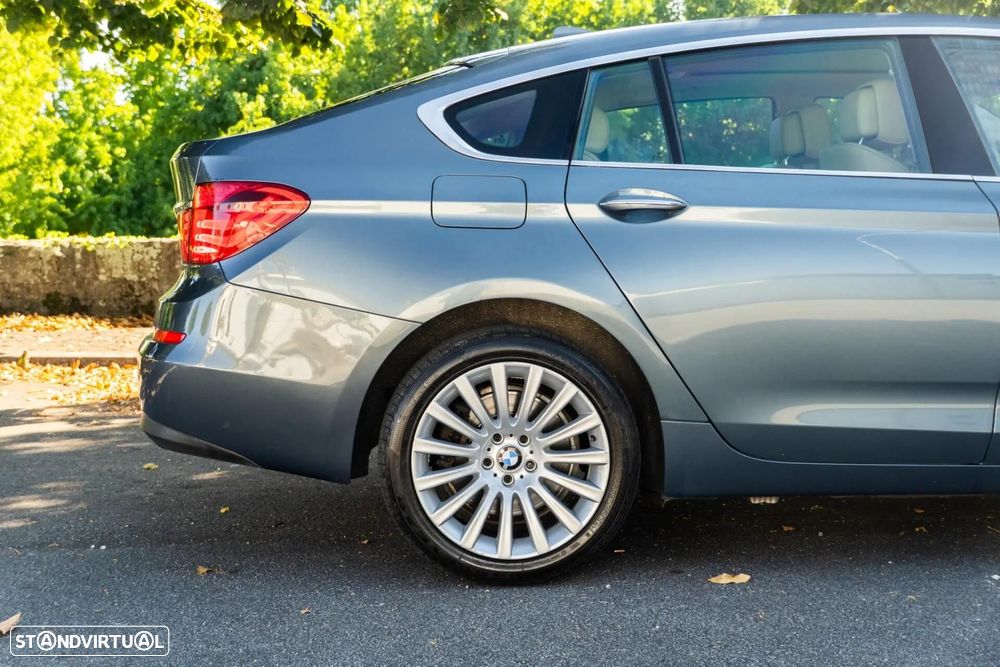 BMW 530 Gran Turismo d - 34