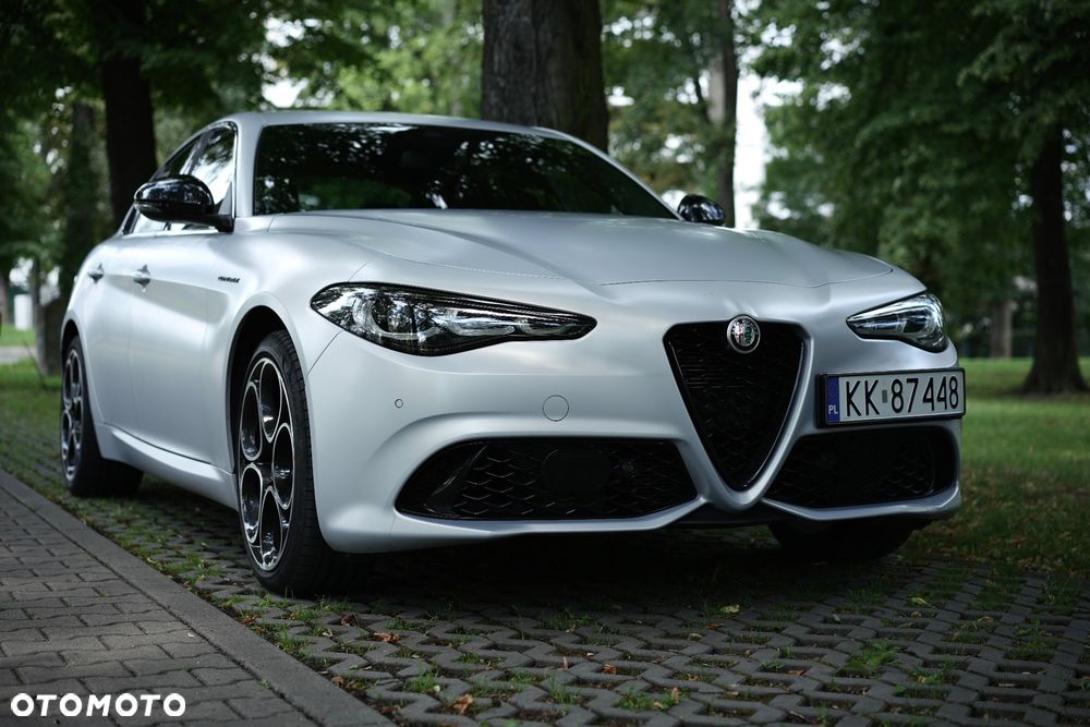 Alfa Romeo Giulia 2.0 Turbo Competizione Q4 - 1