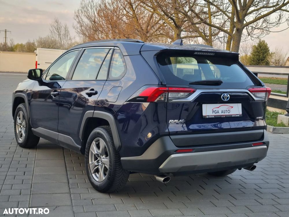 Toyota RAV4 - 9