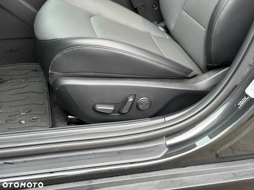 Kia K4 1.6 T-GDI L - 19