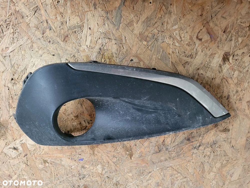 Kratka zderzaka przednia prawa Peugeot 208 Lift - 2