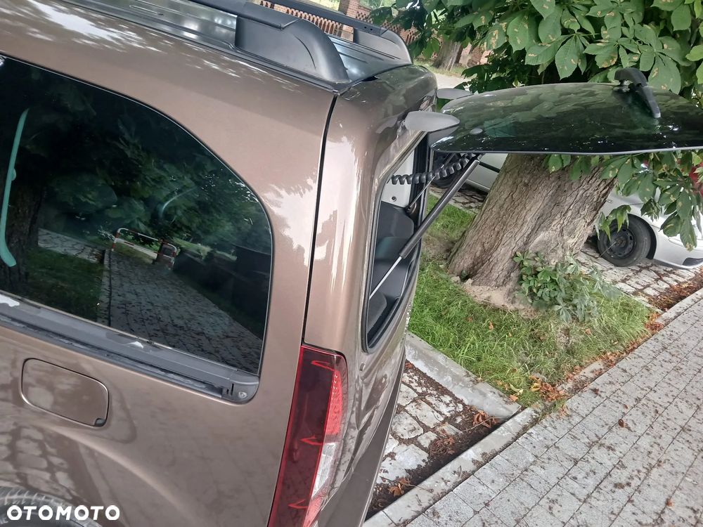Peugeot Partner 120 VTi Style - 17