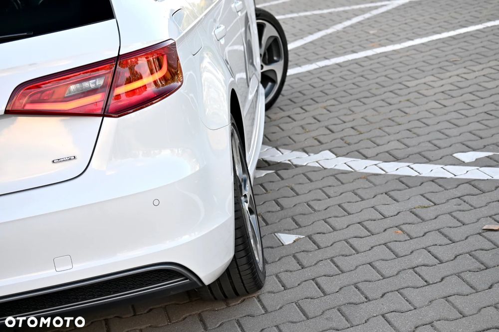 Audi A3 Sportback 2.0 TDI (clean diesel) quattro S tronic S line Sportpaket - 21