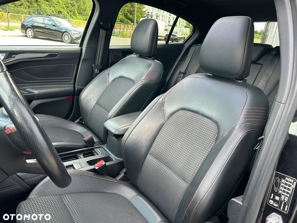 Ford Focus 1.5 EcoBlue Start-Stopp-System ST-LINE X - 15