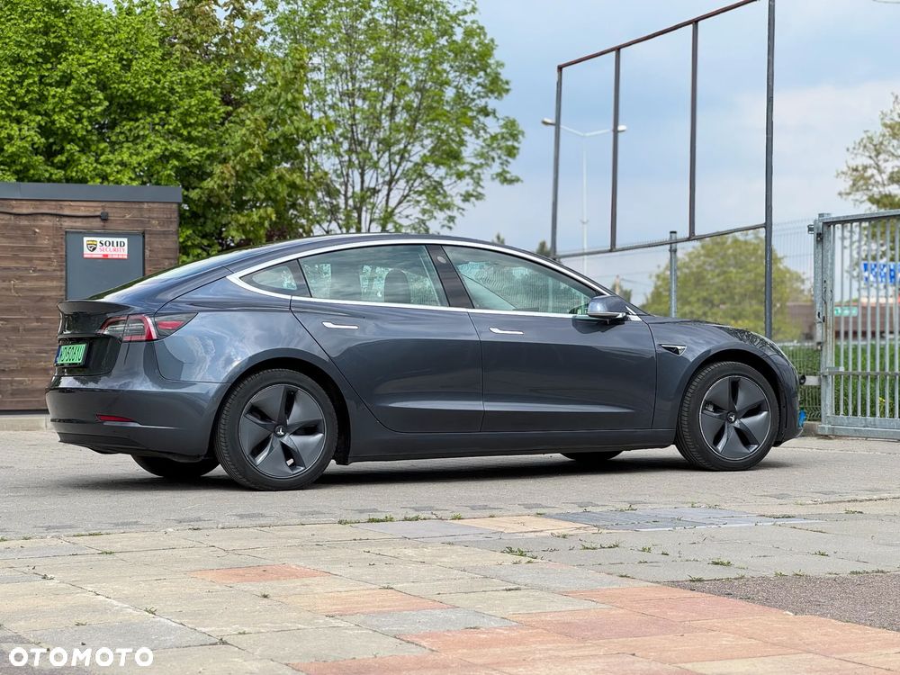 Tesla Model 3 - 22
